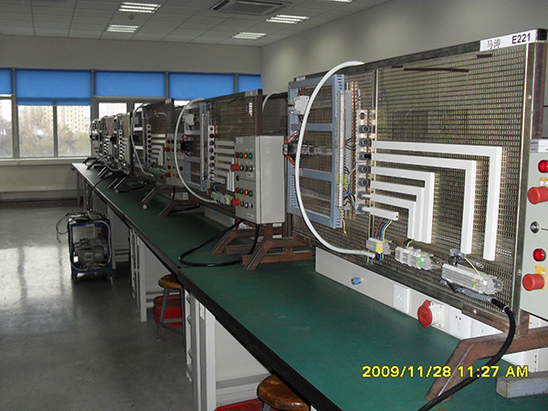 电力拖动实训室.JPG