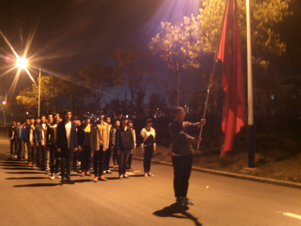 信息系运动健儿积极备战校运动会