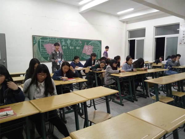 信息系开展纪律大检查活动