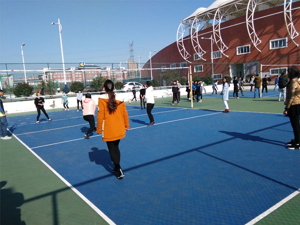 信息工程系夺得排球比赛首胜